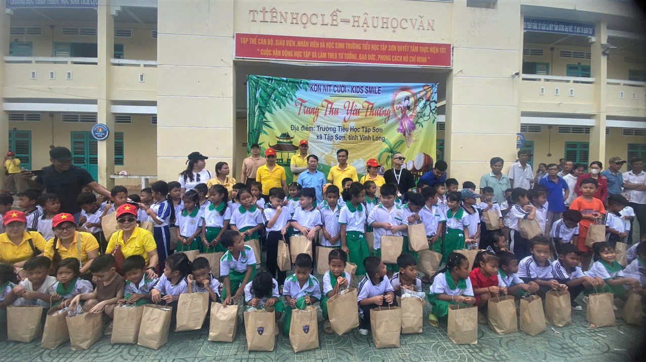 Tập Sơn phối hợp tổ chức Tết Trung thu năm 2025 cho thiếu nhi